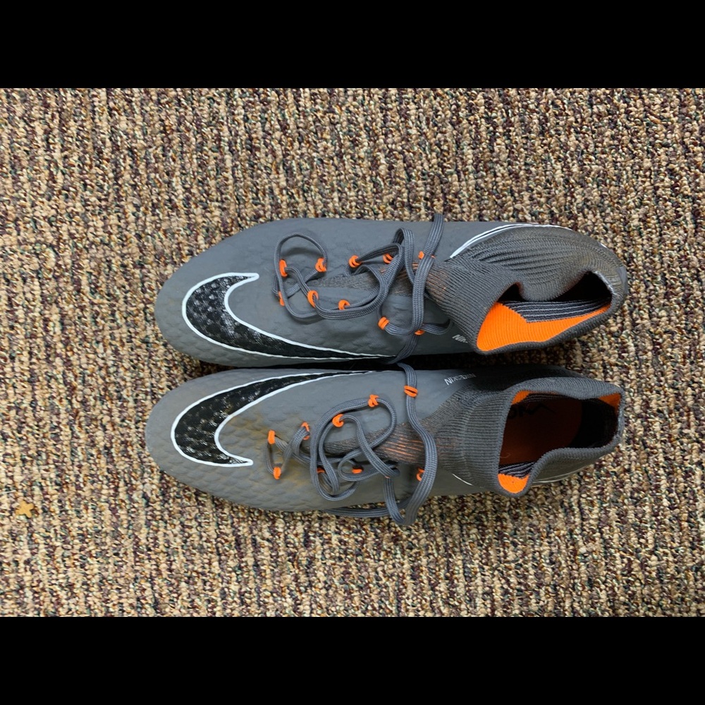 Nike hyper venom cleats